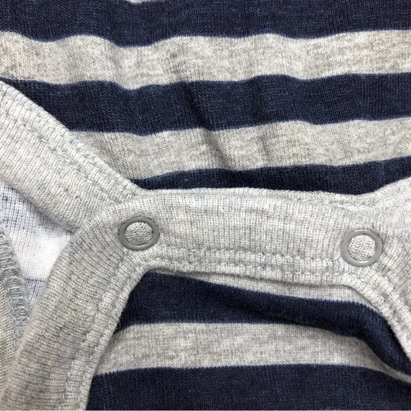 Gerber Onesie DiaperShort Blue /  Grey Stripes Size Newborn - Picture 2 of 16